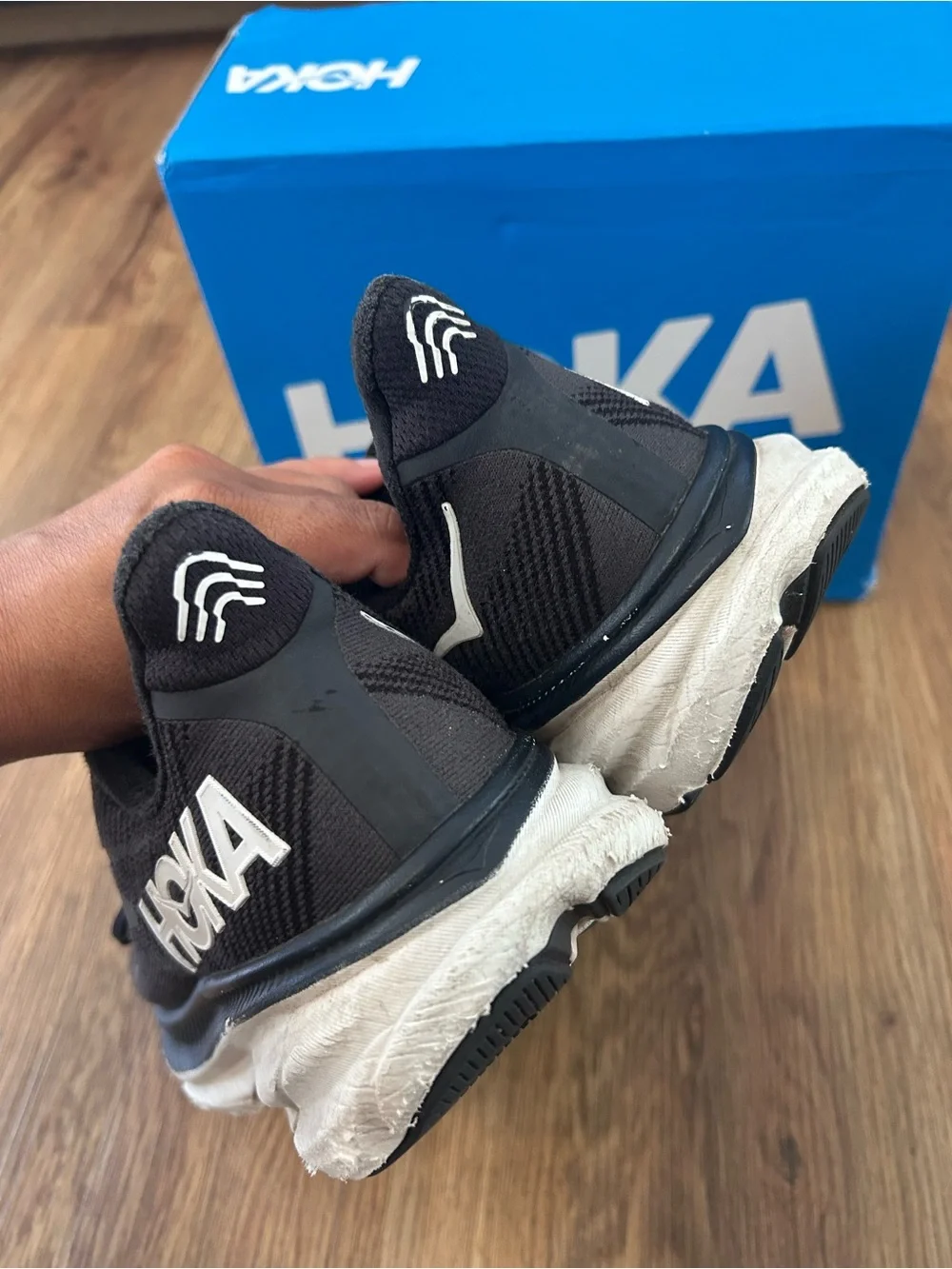 HOKA Clifton black athletic training running shoes sneakers women’s 9 Preowned
